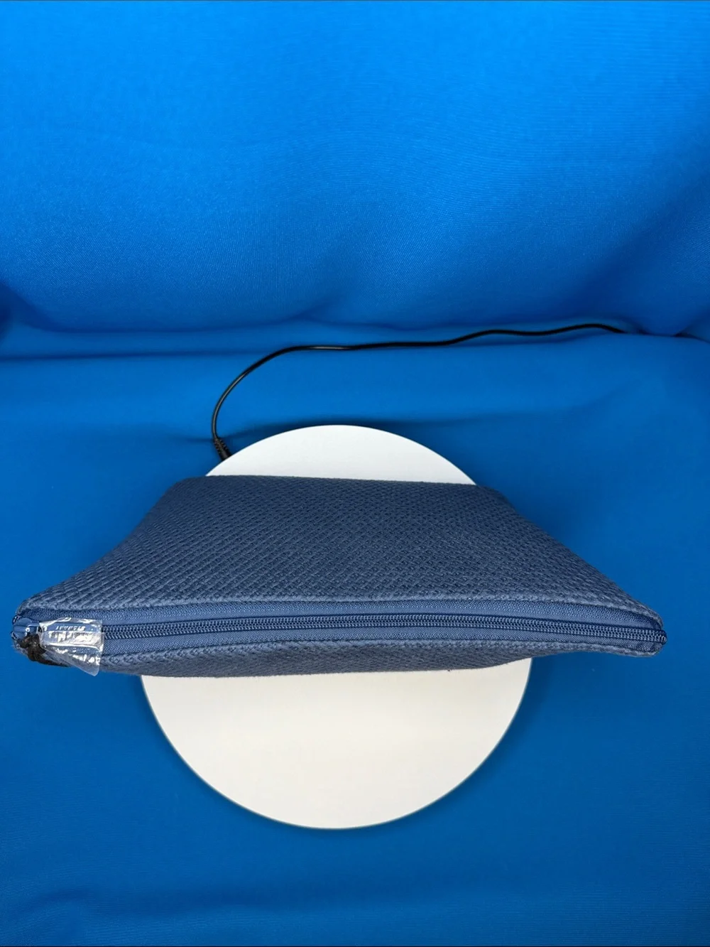 NEW / NWT MARTHA STEWART CROCHET TYPE LARGE COSMETIC CASE / MAKEUP / MAKE-UP BAG